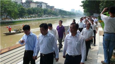 時任福建省委常委、福州市市委書記楊岳和市長楊益民視察我司內河綜合整治景觀工程